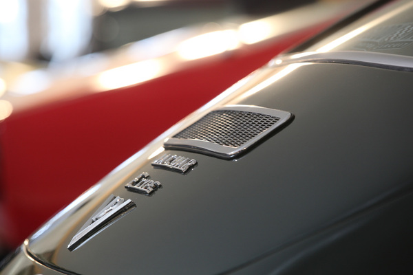 Jaguar E-Type V12 Coupé (1973) - Lot 109 - für CHF 82'500 zugeschlagen - Oldtimer Galerie Gstaad Versteigerung 2018