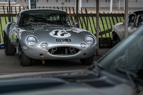 Jaguar E-Type 'semi-lightweight spec' (1962) - Graham Hill Trophy - Goodwood Members' Meeting 2017