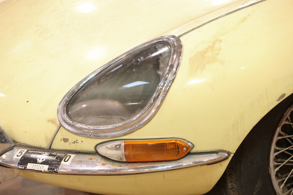 Jaguar E-Type vor der Restaurierung - gesehen an der Techno Classica 2016