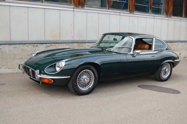 Bild: Jaguar E V12 Coupé (1972) - angeboten an der Versteigerung der Oldtimer Galerie anlässlich der Dolder Classics am 7. Juni 2014