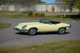 Jaguar E-type Series I 4.2 Roadster (1967) - offered as lot 240 at the Bonhams Amelia Island auction on March 3, 2022
