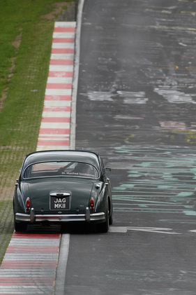 Jaguar MK II (1965) - AVD Historic Marathon 2011