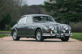Jaguar MK2 3.8 Manual - Coombs (1961) - als Lot 461 an der Silverstone Auctions Race Retro Versteigerung 2021
