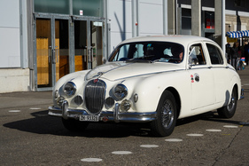 Jaguar MKI auf dem Heimweg - Oldtimermesse St. Gallen 2019