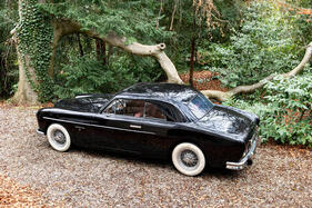 Jaguar Mark VII Coupé Meteor (1951) – Heck mit scharfem Hüftknick und zarten Flossen Jaguar Mark VII Coupé Meteor (1951) – Heck mit scharfem Hüftknick und zarten Flossen