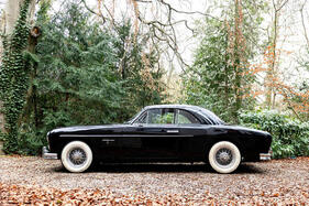 Jaguar Mark VII Coupé Meteor (1951) – im Profil ähnelt er dem Comète Monte-Carlo, ebenfalls ein Martinengo-Entwurf Jaguar Mark VII Coupé Meteor (1951) – im Profil ähnelt er dem Comète Monte-Carlo, ebenfalls ein Martinengo-Entwurf