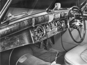 Jaguar Mark VII Saloon (1951) - Lenkrad und Armaturenbrett der Serienlimousine