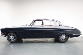 Jaguar Mark X (1962) - als Lot 21 an der Versteigerung von Emil Frey Classic Auctions am 24. August 2024
