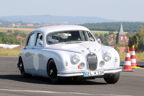 Jaguar Mk 1 2.4 - Historisches Flugplatzrennen Kassel Calden 2019