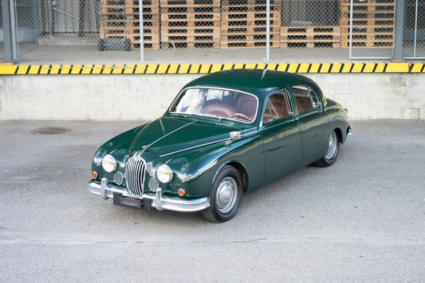 Image: Jaguar Mk 1 2.4-Litre Saloon (1957) - as lot 44 at the "Classic Automobiles & Motorcycles" auction of the Oldtimer Gallery in Toffen on October 18, 2025