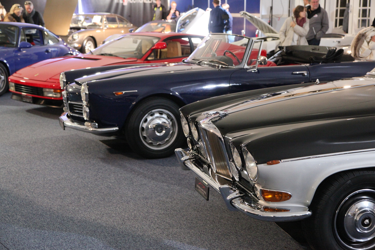 Jaguar Mk 10 Saloon (1963) - Lot 129 - ging an eine junge Dame - Versteigerung der Oldtimer Galerie in Gstaad am 29. Dezember 2019