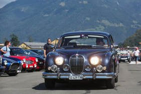 Jaguar Mk 2 (1960) - Sportwagen-Fahrleistungen für fünf Passagiere - BCM 2022