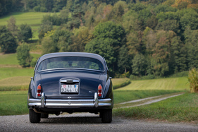 Jaguar Mk 2 2,4 Litre (1964) - 1,7 Meter breit, 1,46 Meter hoch Jaguar Mk 2 2,4 Litre (1964) - 1,7 Meter breit, 1,46 Meter hoch
