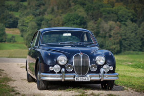 Jaguar Mk 2 2,4 Litre (1964) - grosse Fensterflächen