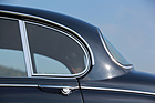 Jaguar Mk 2 2,4 Litre (1964) - zwei Scheiben pro Hintertüre