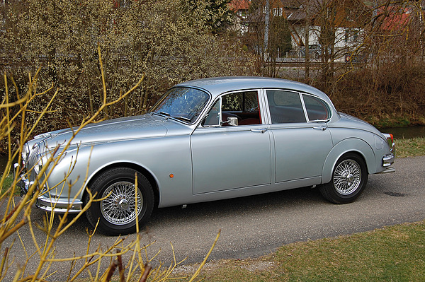 Jaguar Mk 2 3,8-Litre Saloon (1962) - offered at the auction of the Oldtimer Galerie Toffen on the occasion of the Dolder Classics on June 8, 2013