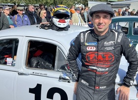 Bild Jaguar Mk I (1959) – Neel Jani am Start bei den Saloon Cars in der St. Mary's Trophy – Goodwood Revival 2025