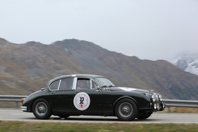 Jaguar Mk II (1965) - Bernina Gran Turismo 2017