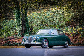 Jaguar Mk II 3.4 Saloon (1960) - als Lot 053 angeboten an der Bonhams Scottsdale Versteigerung am 28. Januar 2016