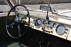 Jaguar Mk VII Beutler Cabriolet (1953) - die Instrumente entsprechen der Serienlimousine