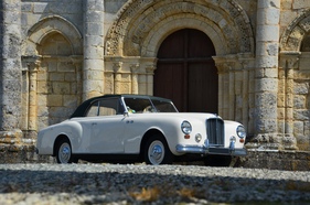 Jaguar Mk VII Beutler Cabriolet (1953) - sieht auch mit montiertem Dach elegant aus (1953)