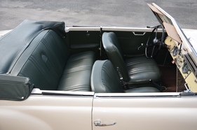 Jaguar Mk VII Beutler Cabriolet (1953) - viel Platz für vier bis fünf Personen