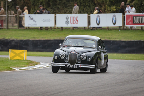 Bild Jaguar Mk1 (1958) - im Rennen um die Jack Sears Memorial Trophy - Goodwood Revival 2018