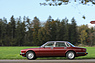 Jaguar Sovereign (1992) – gestrecktes, elegantes Profil (© Bruno von Rotz, 2022) Jaguar Sovereign (1992) – gestrecktes, elegantes Profil (© Bruno von Rotz, 2022)