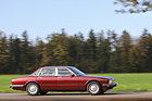 Bild: Jaguar Sovereign (1992) – gestrecktes, elegantes Profil