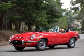 Jaguar Tpe E séerie 2 4.2L OTS (1970) - als Lot 083 an der Artcurial-Versteigerung anlässlich der Rétromobile in Paris 2018