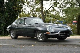 Jaguar Type E Coupé 3.8L (1964) - als Lot 17 an der Artcurial "Automobiles Sur les Champs" Versteigerung am 3. Dezember 2020