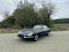 Jaguar Type E S1 4,2 L coupé (1968) - als Lot 55 an der Artcurial "Automobiles Sur les Champs" Versteigerung am 3. Dezember 2020