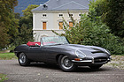 Jaguar Type E Série 1 3.8L OTS (1964) - Lot 018 an der Artcurial „Automobiles sur les Champs" Versteigerung 2024