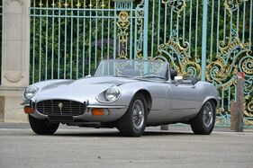 Jaguar Type E V12 cabriolet (1973) - as lot 31 at the Artcurial "Automobiles Sur les Champs" auction on December 3, 2020