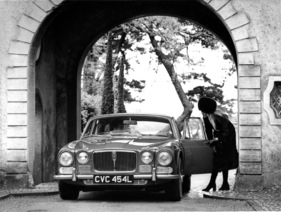 Jaguar XJ 12 (1972) - die V-12-Version mit Rechtslenkung