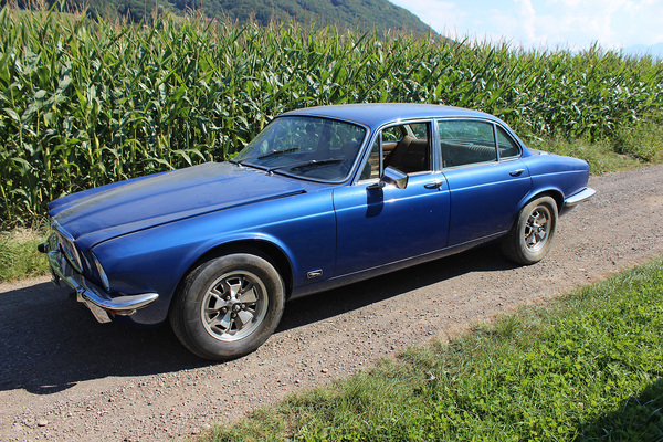 Jaguar XJ 12 L (1975) - vorgesehen für die Versteigerung der Oldtimer Galerie in Toffen am 26. April 2014
