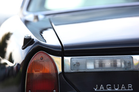 Jaguar XJ 12 L Serie II (1973) - neben der Jaguar-Version gab es auch eine Daimler Double Six Variante