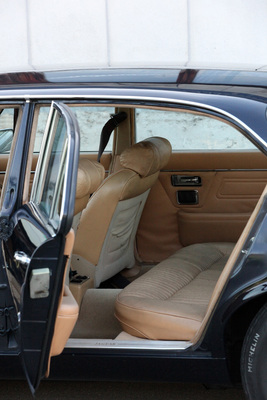 Jaguar XJ 12 L Serie II (1973) - viel Platz für Fondpassagiere