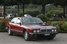 Jaguar XJ 12 Vanden Plas (1993) - Sechsliterversion XJ81, die nur 1993 und 1994 gebaut wurde - 21. Classic-Gala Schwetzingen 2025 (1993)