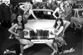 Jaguar XJ (1978) - schwungvolle Präsentation