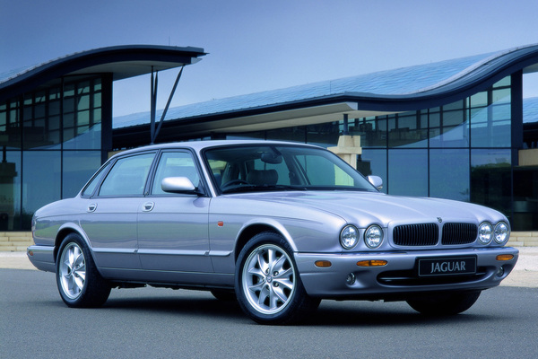 Jaguar XJ (2000) – Sieger der Kategorie "Limousinen"