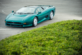Bild Jaguar XJ 220 (1991) - als Lot 333 angeboten am Silverstone Auctions NEC Classic Motor Show Sale 2015