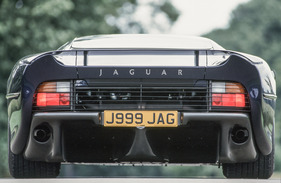 Jaguar XJ 220 (1992) - grosser Diffusor