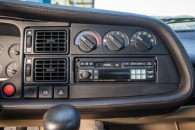 Jaguar XJ 220 (1993) - auch etwas Musik darf sein