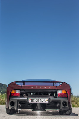 Jaguar XJ 220 (1993) - für Abtrieb ist gesorgt