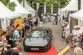 Jaguar XJ 220 (1994) – Zurich Classic Car Award 2024