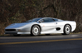 Jaguar XJ 220 (1994) - offered as lot 238 by RM/Sotheby's in Arizona on January 28/29, 2016