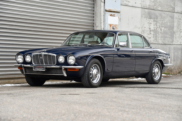Jaguar XJ 6 L 4.2-Litre Series 2 (1978) - als Lot 129 angeboten an der Frühlingsversteigerung der Oldtimer Galerie Toffen am 25. März 2023