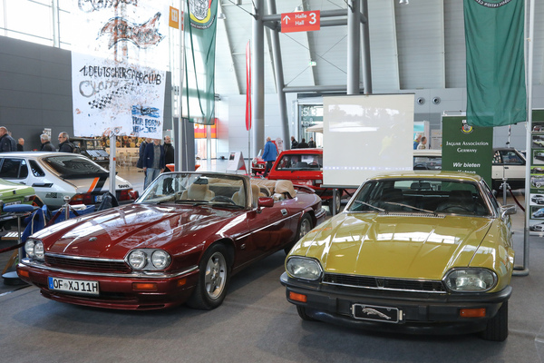 Jaguar XJ-S (1975) - vermutlich das älteste fahrende Exemplar der Baureihe, der XJ-S feiert 2025 50 Jahre (auf dem Clubstand) - 24. Retro Classics 2025