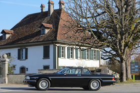 Jaguar XJ-SC V-12 Cabriolet (1985) – Eleganter mit Stufenheck: Nicht allen Käufern ging es primär um das Frischluftvergnügen. Vielen gefiel einfach die Linie ohne die langgezogenen C-Säulen des Coupés besser Jaguar XJ-SC V-12 Cabriolet (1985) – Eleganter mit Stufenheck: Nicht allen Käufern ging es primär um das Frischluftvergnügen. Vielen gefiel einfach die Linie ohne die langgezogenen C-Säulen des Coupés besser